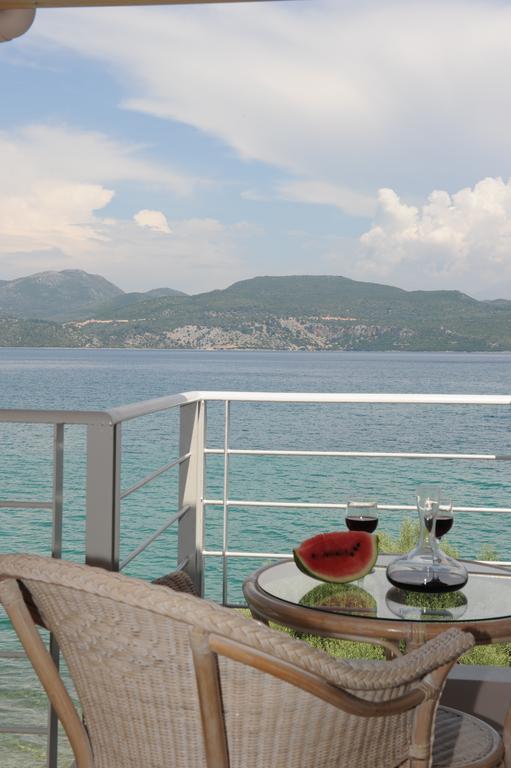 Agnadi Suites Episkopos Luaran gambar