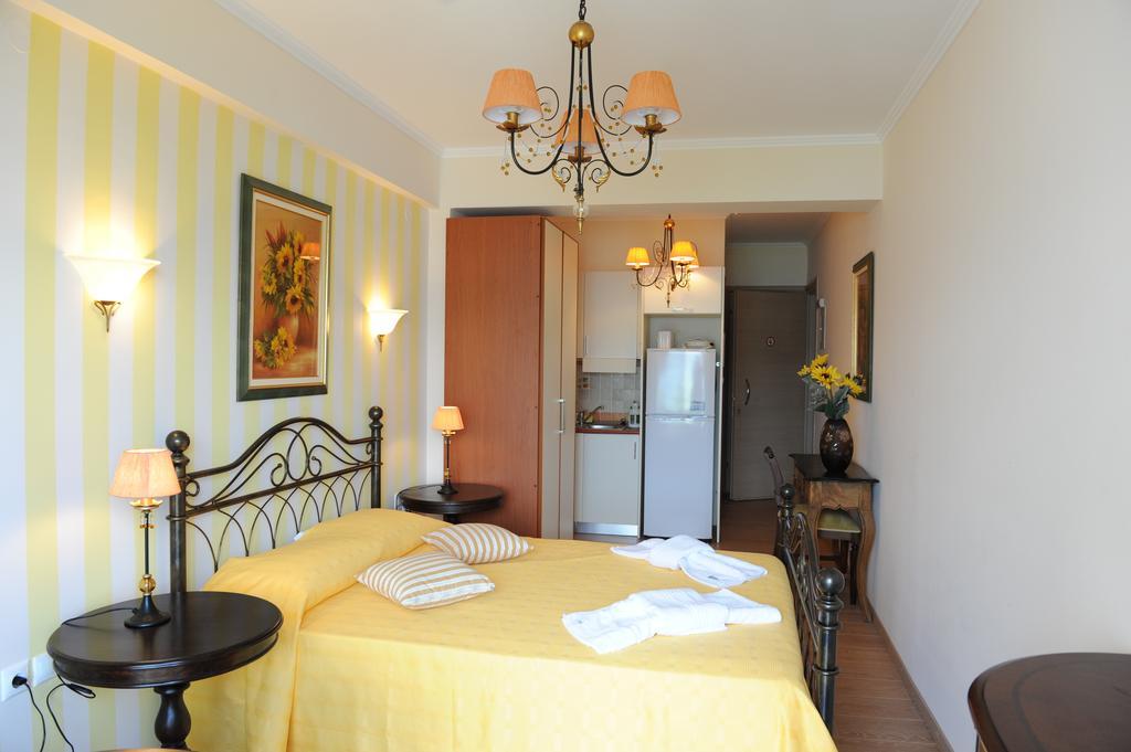 Agnadi Suites Episkopos Luaran gambar