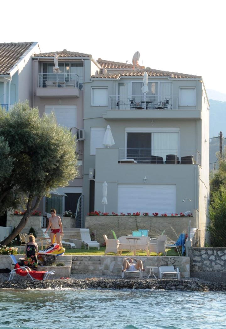 Agnadi Suites Episkopos Luaran gambar