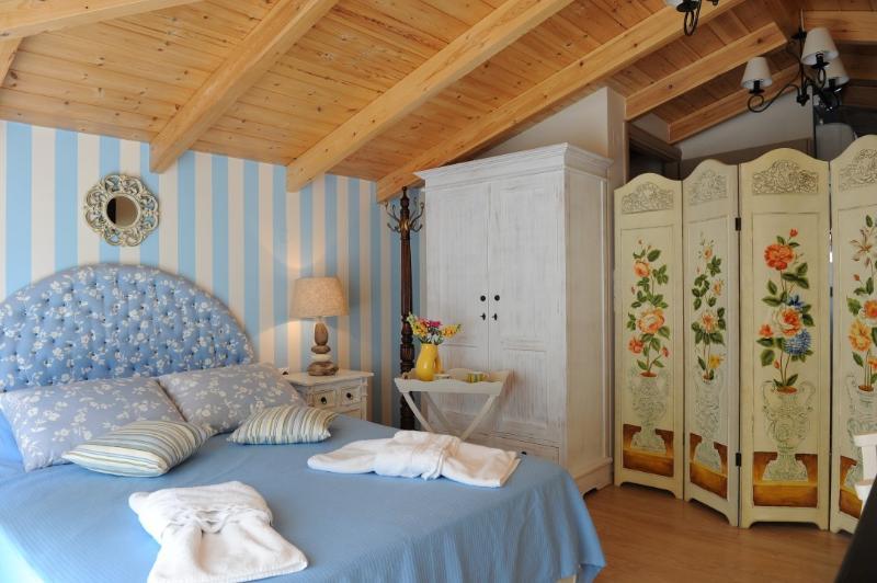 Agnadi Suites Episkopos Luaran gambar
